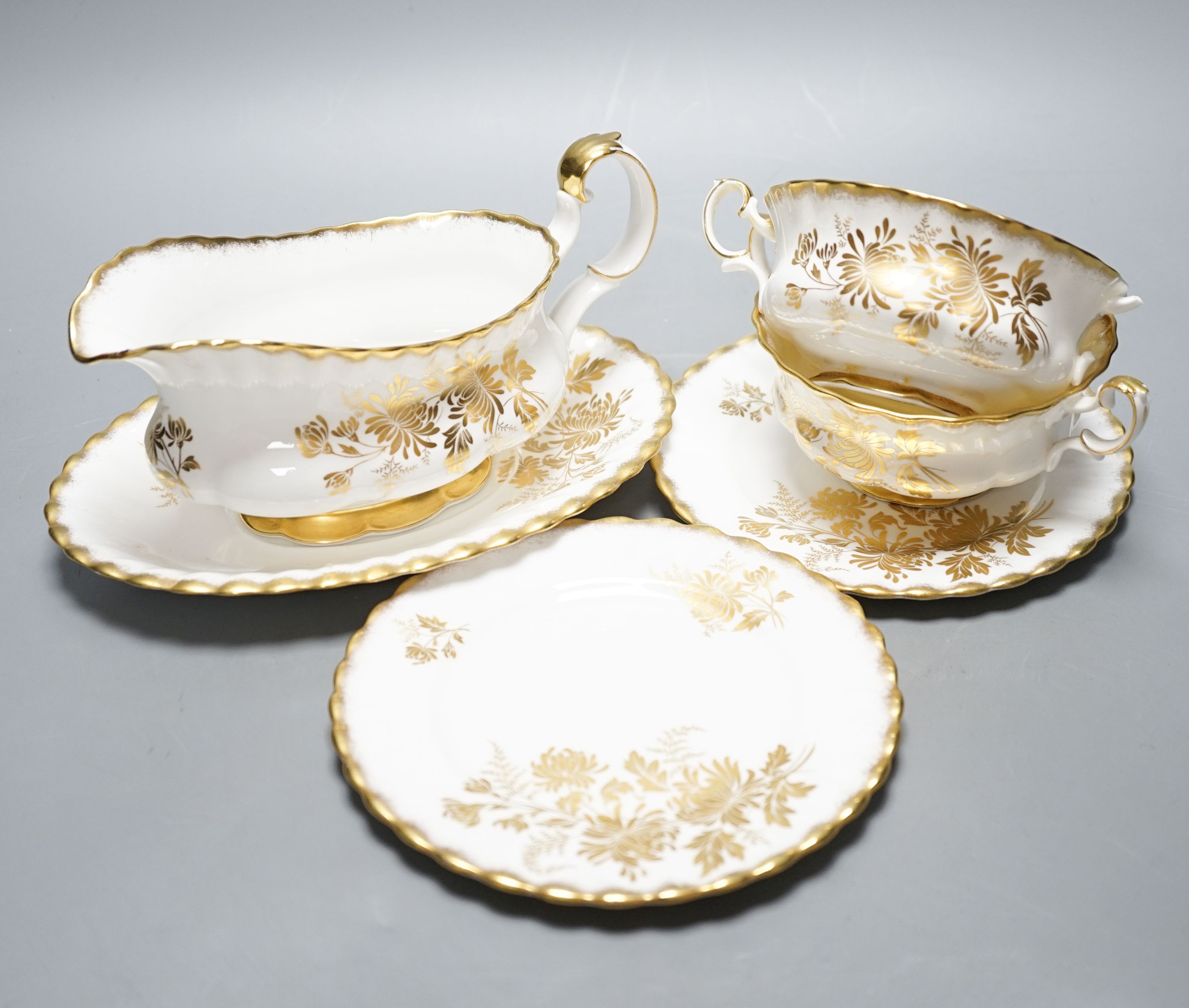 A Royal Albert ‘Golden Glory’ dinner service